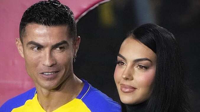 Escena de celos protagonizada por Georgina