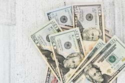 Lo que debes hacer si no te pagan el décimo cuarto sueldo 2026 en la Costa y Galápagos