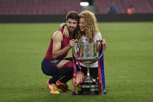 Shakira mantiene en su Instagram la pista que confirma que le fue infiel a De La Rúa con Piqué
