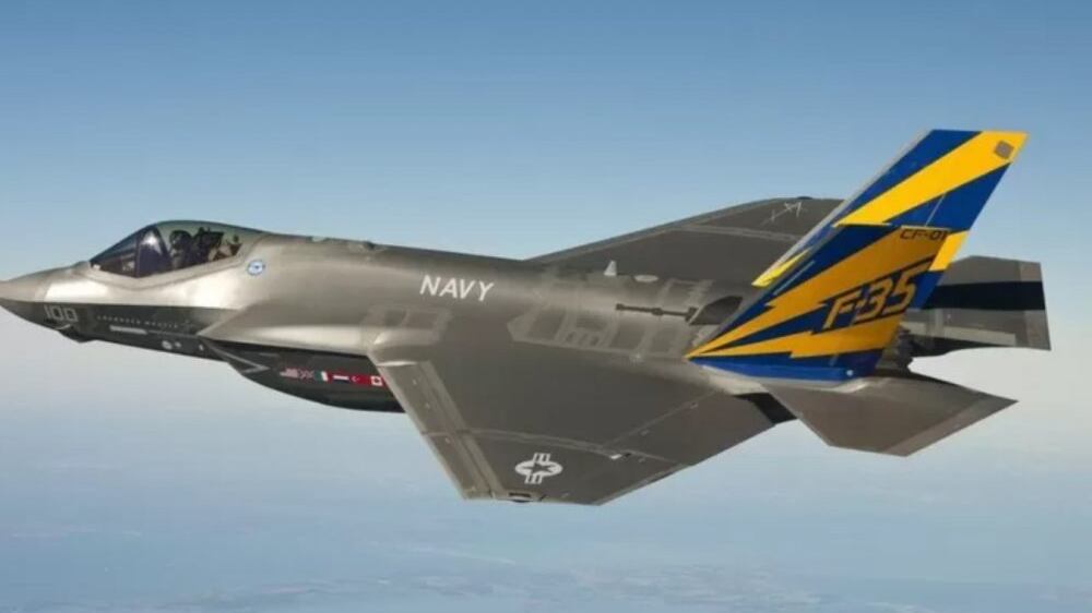 Avión de combate estadounidense con cuatro tripulantes se estrella en Noruega