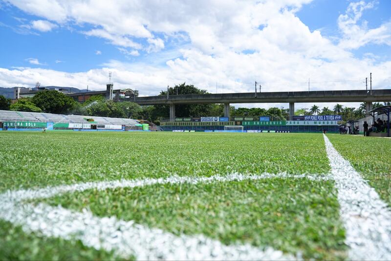“Aquí hay algo raro”: Equipo del fútbol colombiano propuso erradicar el VAR