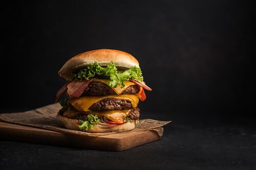 Batalla campal por el Día de la Hamburguesa, sucedió en Argentina