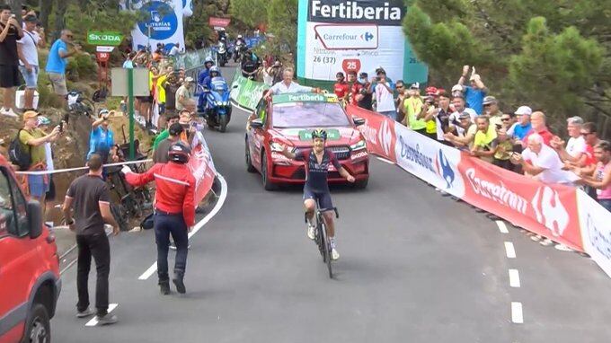 ¡Grande Locomotora! Richard Carapaz ganó la Etapa 12 de la Vuelta a España 2022
