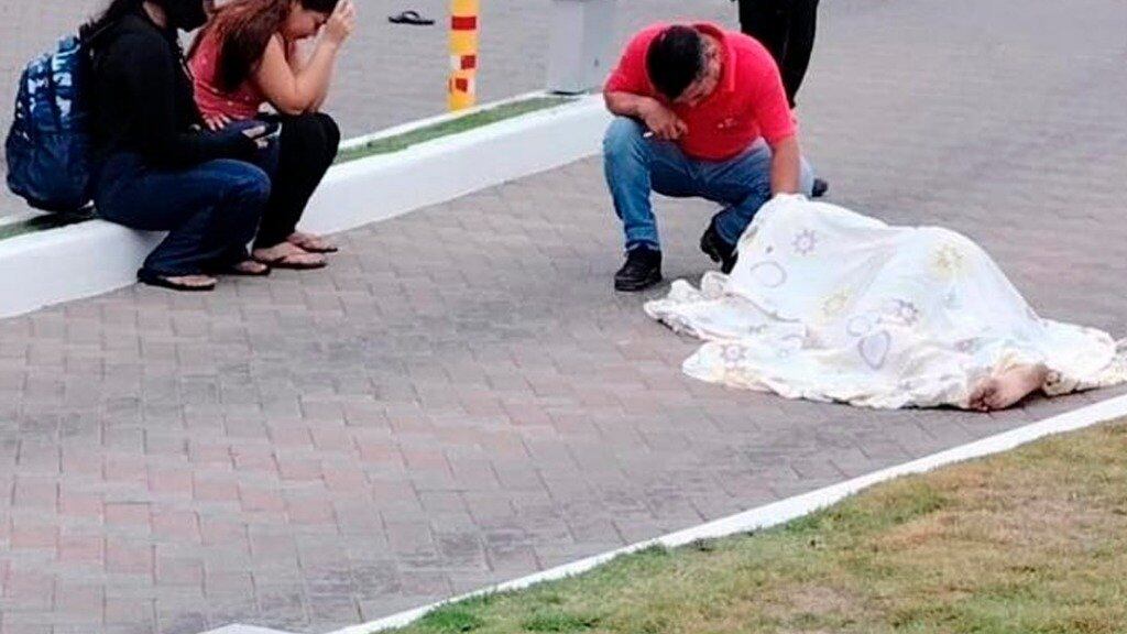 Así fue el sicariato a un agente de tránsito cuando llegaba a su casa en Manta