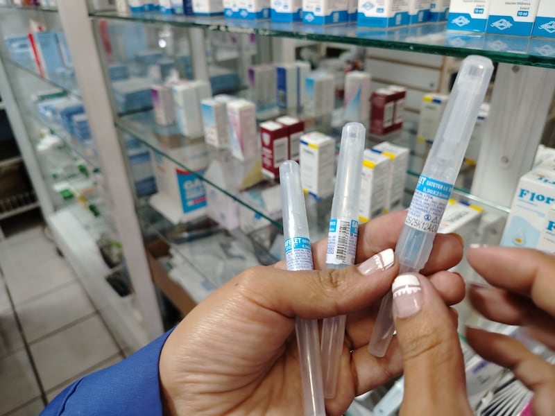 farmacia clausurada en Cuenca