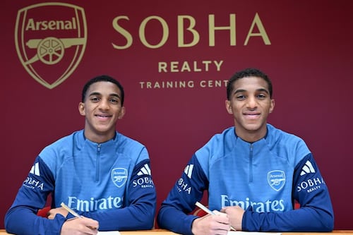 Arsenal confirmó el fichaje de los gemelos Edwin y Holger Quintero