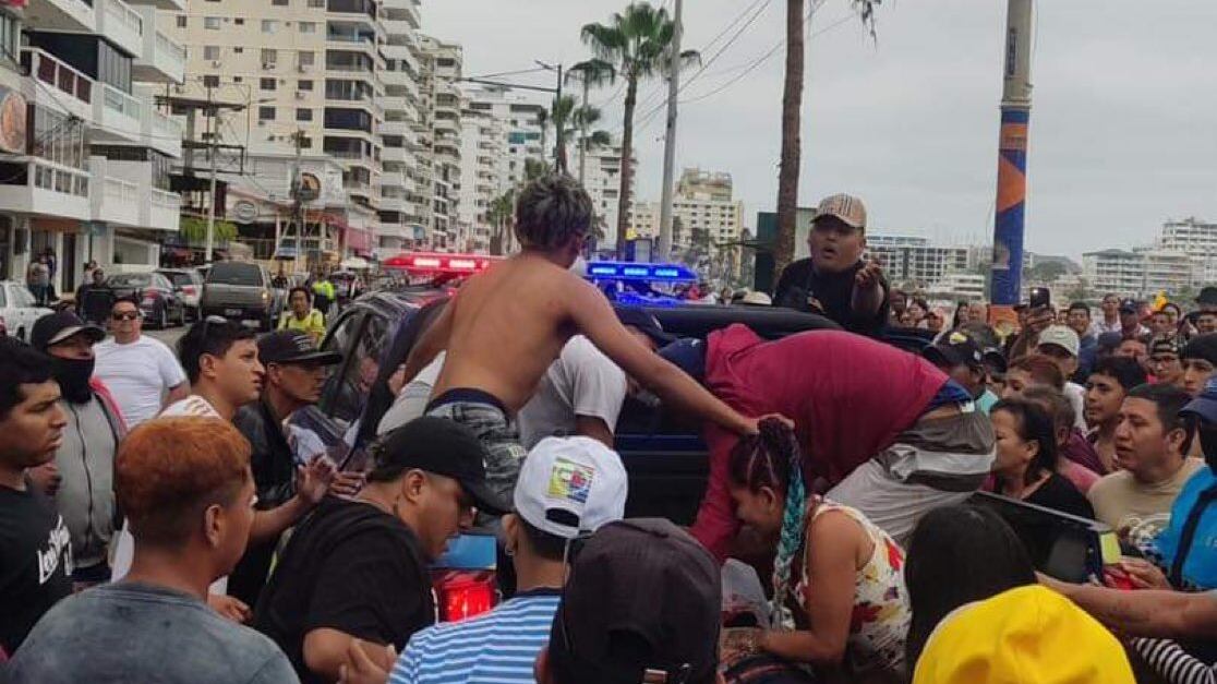 Balacera a la orilla del mar en Salinas: habían niños disfrutando de la playa