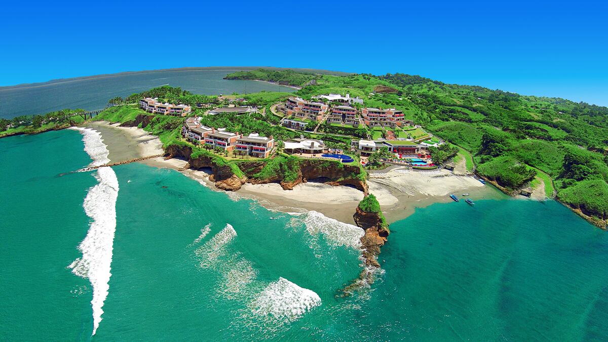 Decameron Mompiche en Ecuador