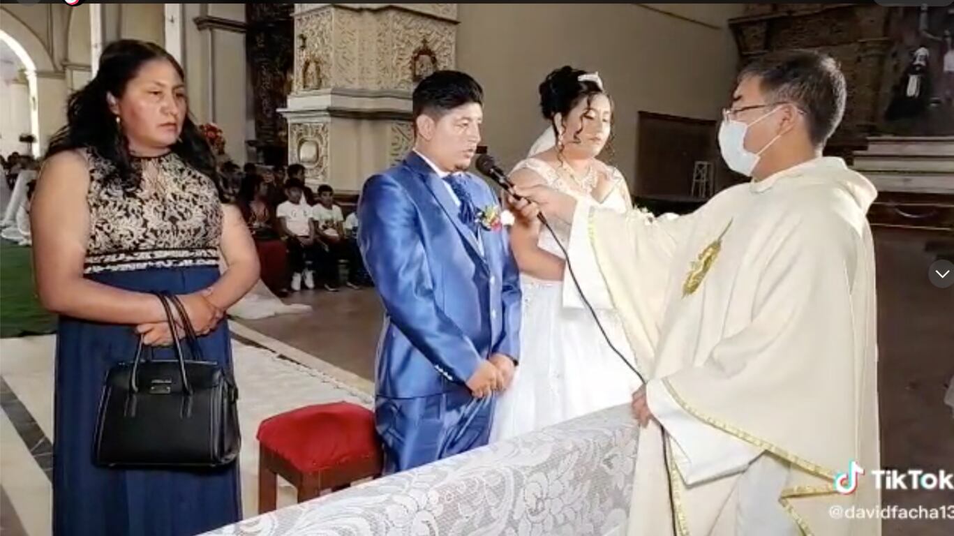 Joven reveló que fue obligado a casarse en ¡plena boda!