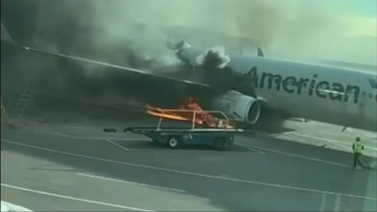 Cámara grabó el momento en que avión atropella a un peatón durante el despegue en el aeropuerto de Denver