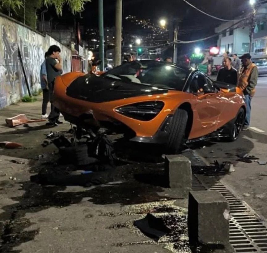 Lo que se sabe del conductor que chocó un McLaren en el norte de Quito