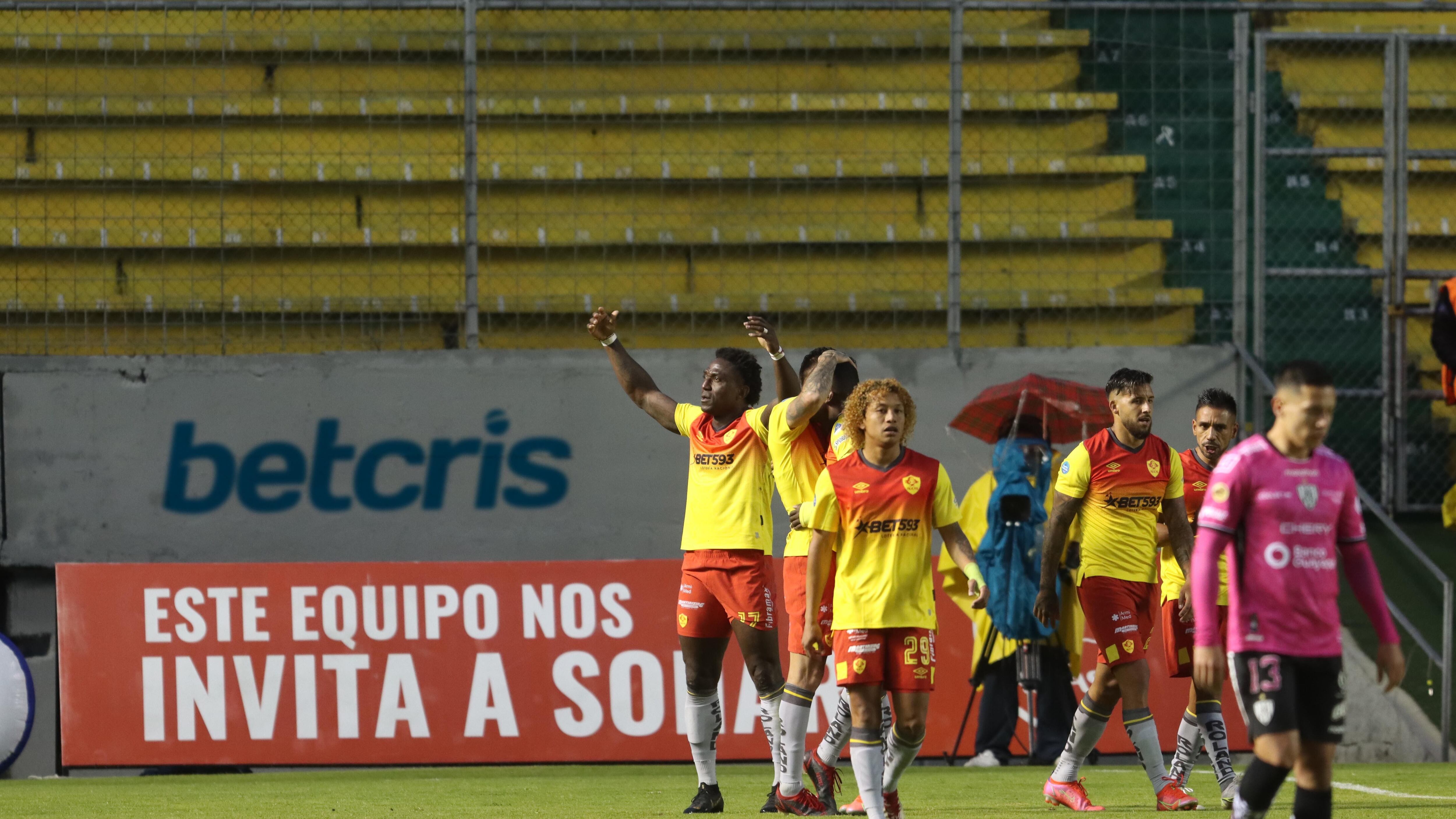 La 'Tuca Ordóñez' festejando su gol con Aucas ante Independiente del Valle