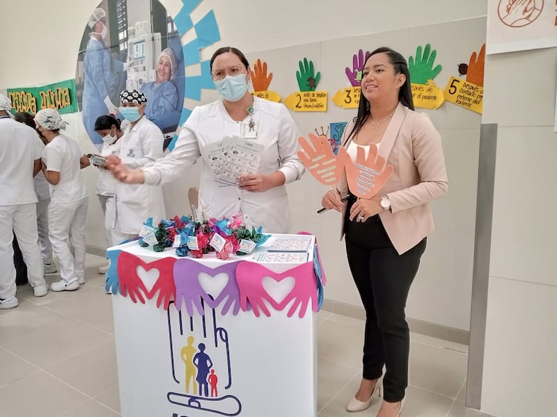 Guayaquil. Hospital del IESS de Los Ceibos presentó una casa abierta por el Día Internacional del Lavado de Manos.