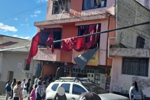 Explosión por fuga de gas deja heridos y daños materiales en el norte de Quito