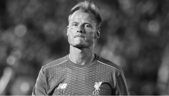 Así quedó carro de exjugador de Arsenal que falleció en choque con tren