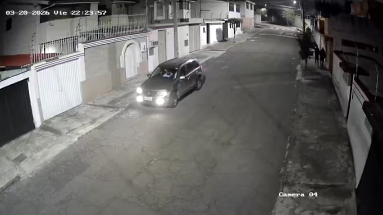 Cámaras captan violentos asaltos en El Inca, norte de Quito