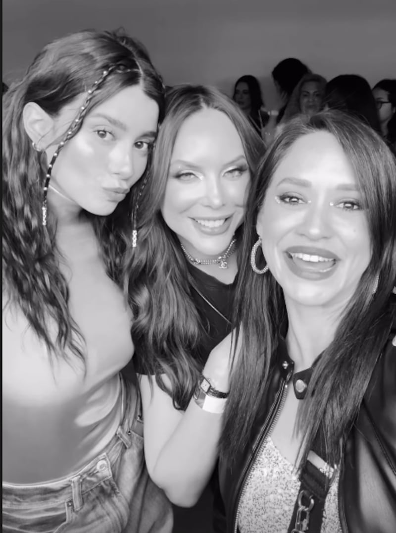 Influencers que caminaron con Shakira en Ecuador