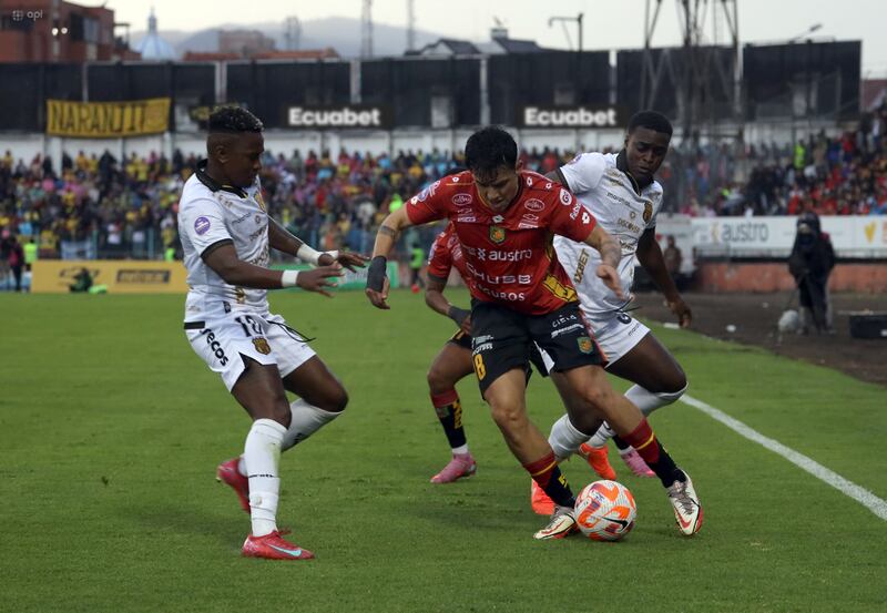 Deportivo Cuenca vs. Barcelona SC en la Fecha 29 de Liga Pro