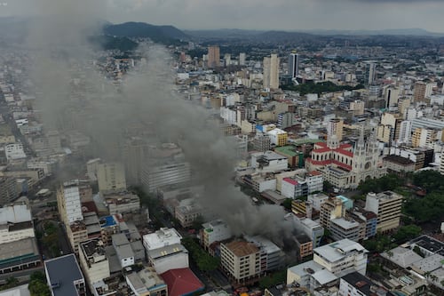 Gobierno exige al Municipio de Guayaquil informe técnico sobre incendio estructural