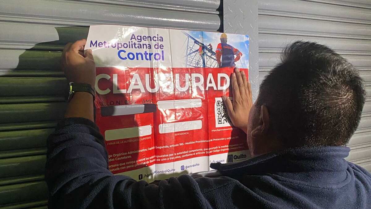 Restaurante operaba como bar clandestino en el norte de Quito