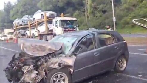 Accidente de tránsito en la Simón Bolívar.