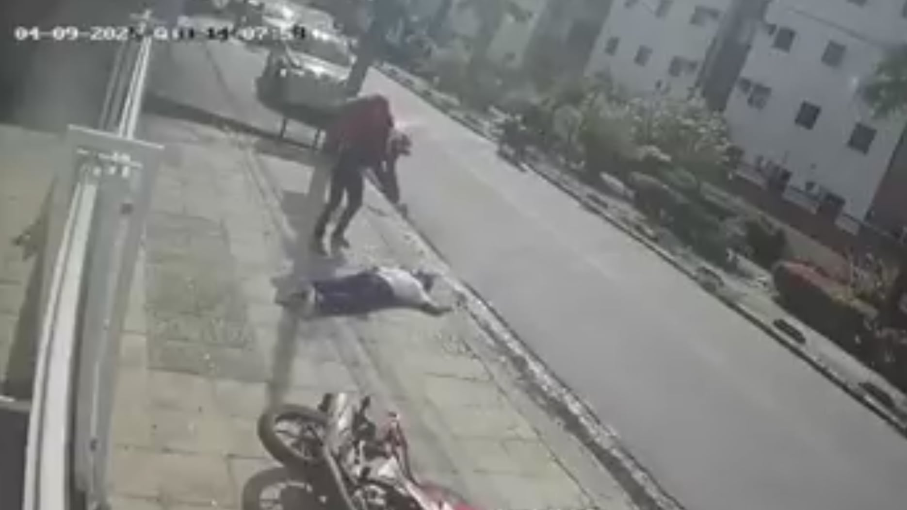 ¡Venganza! Hombre ejecuta al asesino de su madre en Brasil - Video de X