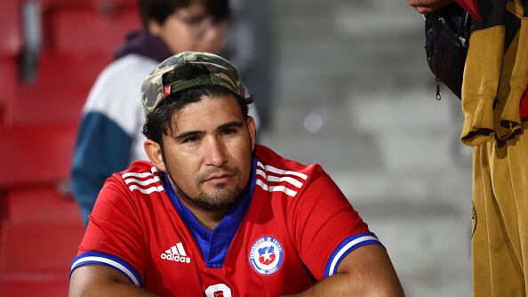 La cara de los chilenos después de quedarse, prácticamente, sin Mundial