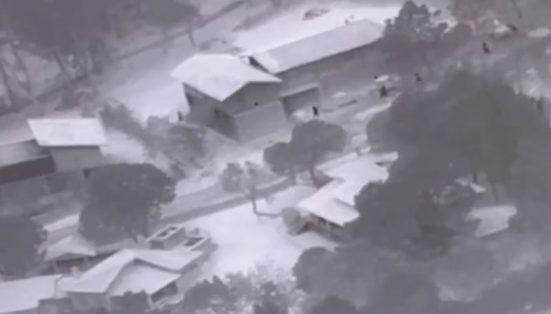 El Mencho intnetó escparar pero fue abatido cerca de su casa en una zona boscosa. (Foto: gentileza Eje Central).