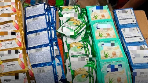 Arcsa decomisó más de 9 mil productos cosméticos irregulares en el Centro Histórico de Quito - Fuente: Arcsa