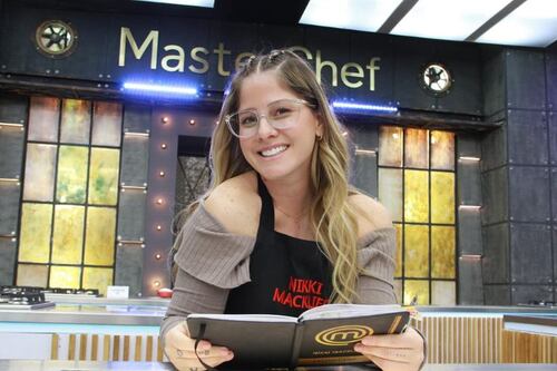 Nikki Mackliff: no pudo pelar un verde y ahora es ganadora de MasterChef Celebrity