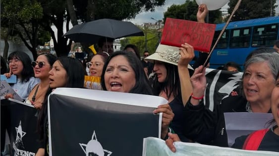 Activistas y defensores de los animales llegaron a la Asamblea Nacional para pedir el archivo de la ley