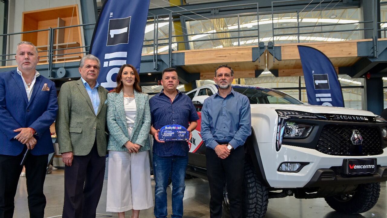 Sinotruk, camioneta oficial de la Edición No. 46 de la Vuelta al Ecuador 2025