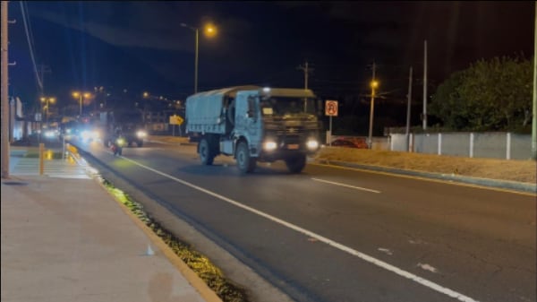 Actualización de vías en Ecuador: bloqueos por manifestaciones y deslizamientos complican la movilidad