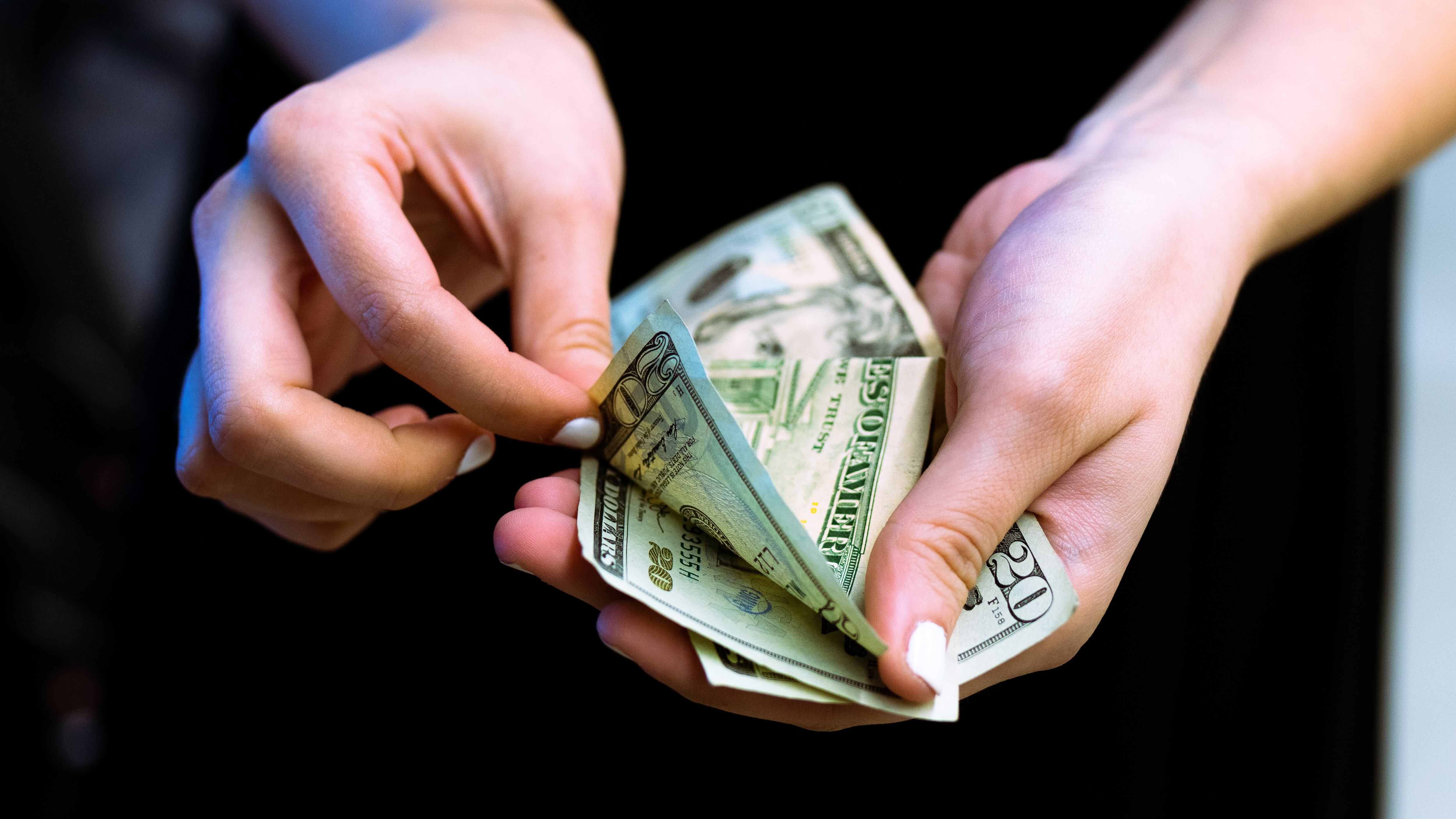 ¿Hasta cuándo y cuánto me deben pagar el décimo tercer sueldo de 2023?