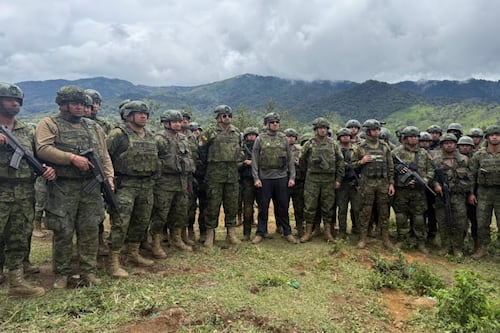 Fuerzas Armadas toman posesión total de Buenos Aires, Imbabura, tras ofensiva contra la minería ilegal
