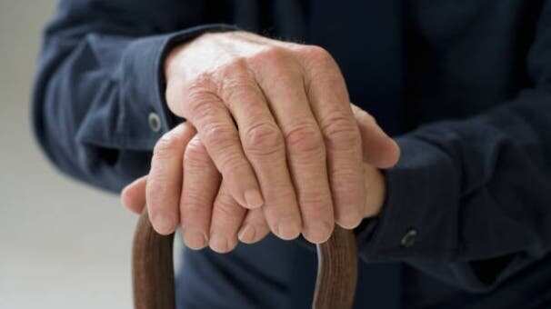 Mujer drogó a anciano e intentó quemarlo vivo luego que se negara a prestarle dinero