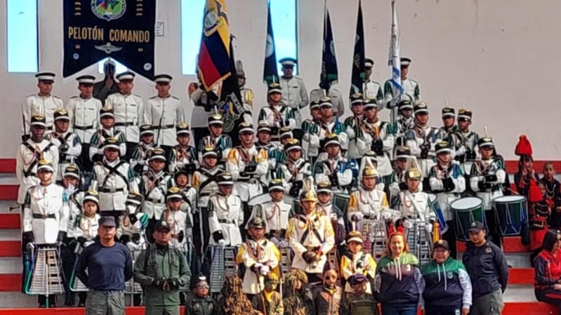 Machachi acoge el Festival de Bandas de Paz y Bastoneras con participación de instituciones educativas