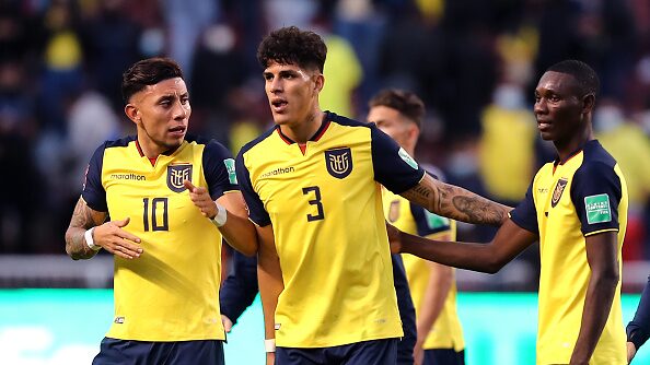 El futbolista sorprendió con su nueva faceta.