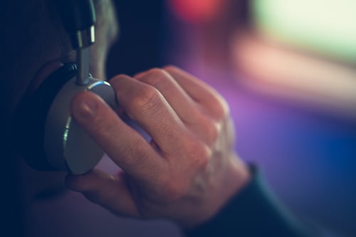 Pidió sushi al 911 pero en realidad estaba pidiendo ayuda para salvar su vida: