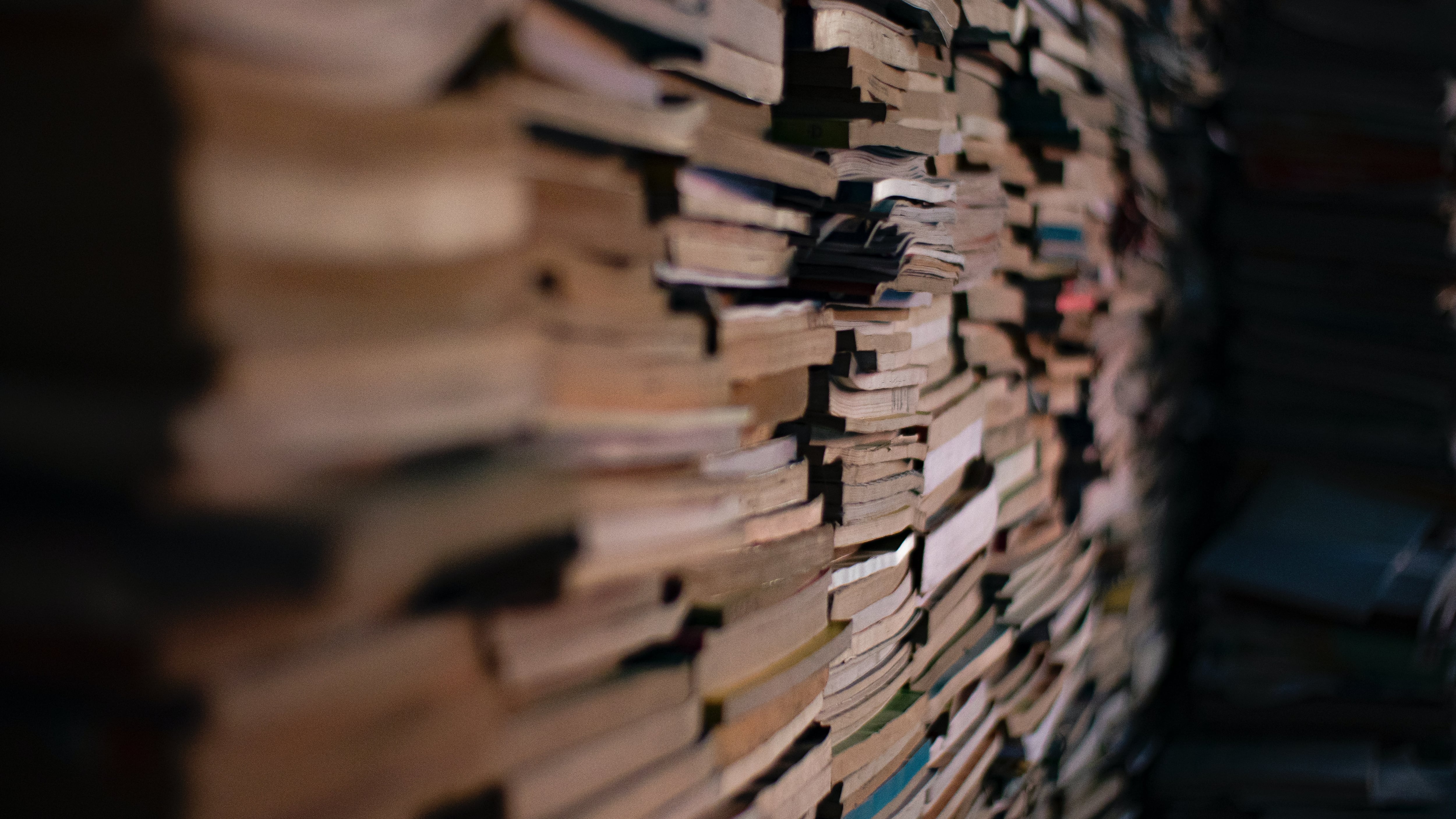 Casa de la Cultura Núcleo del Azuay impulsa a través del proyecto BiblioAzuay campaña de donación de libros