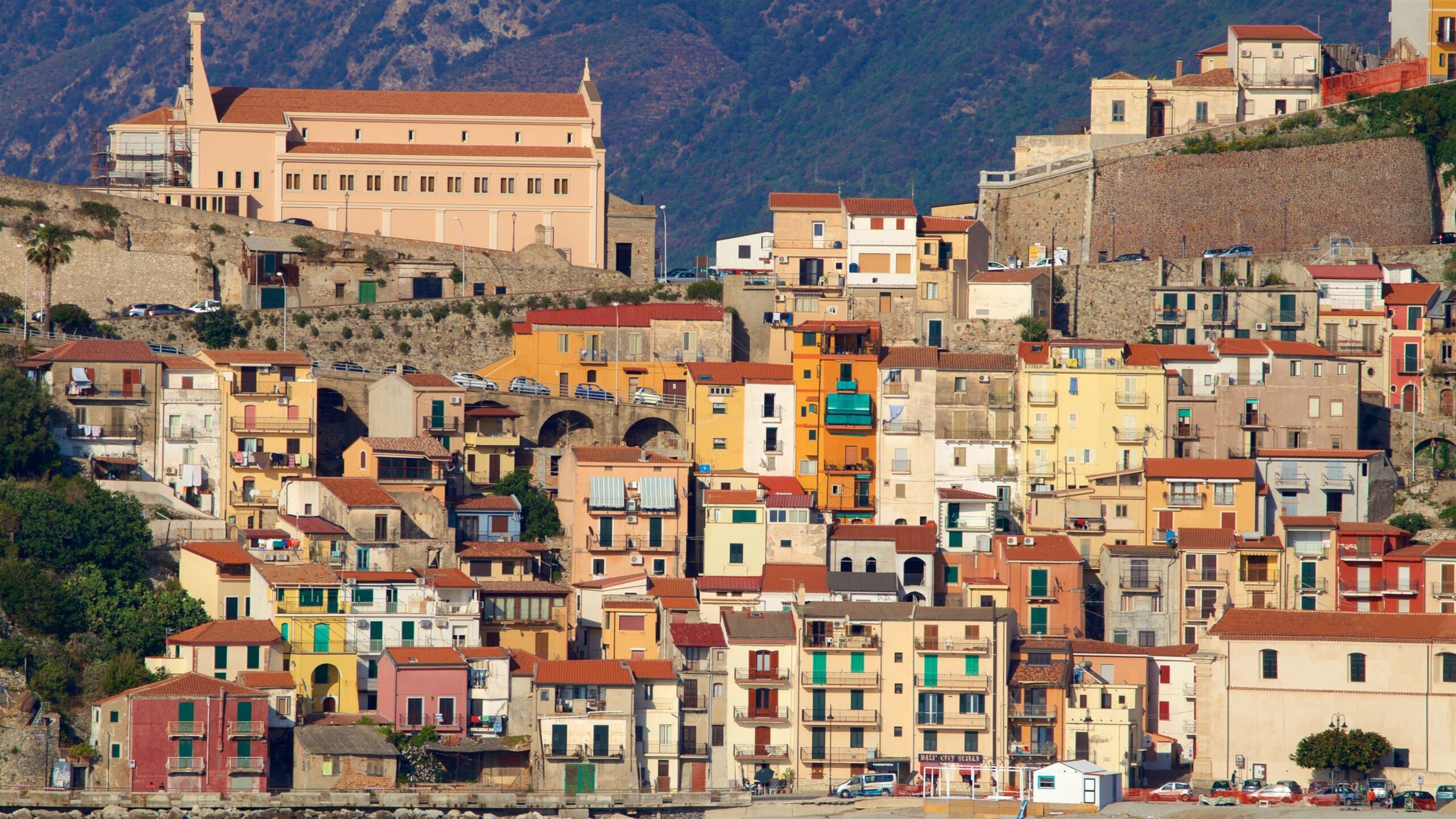 Más de USD 30 000 te pagarían por mudarte a esta ciudad de Italia.