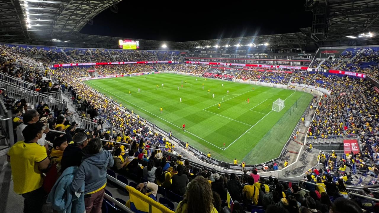 hinchada ecuador