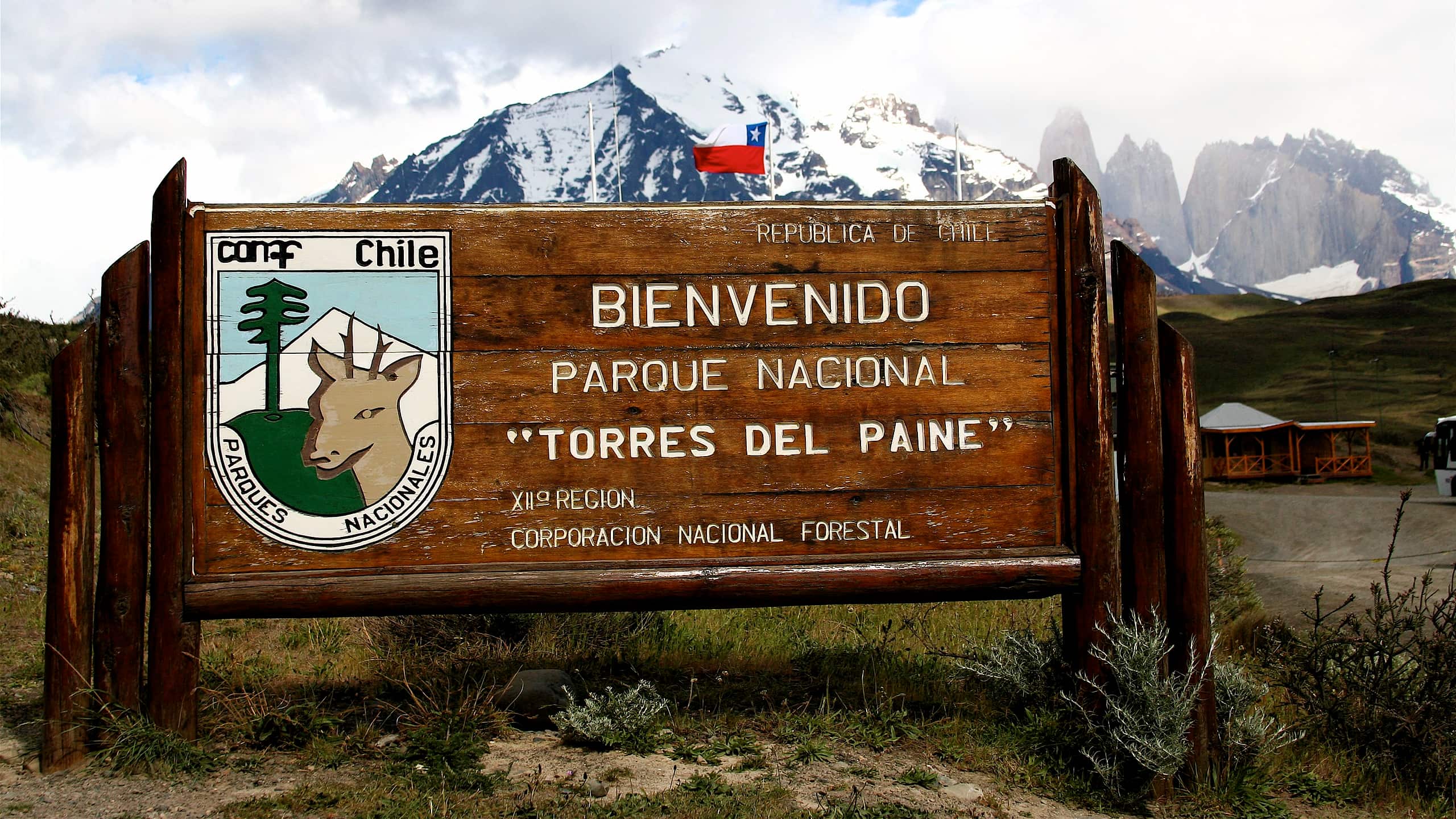 Torres del Paine, Chile: dos turistas muertos y siete desaparecidos durante una excursión por mal clima.