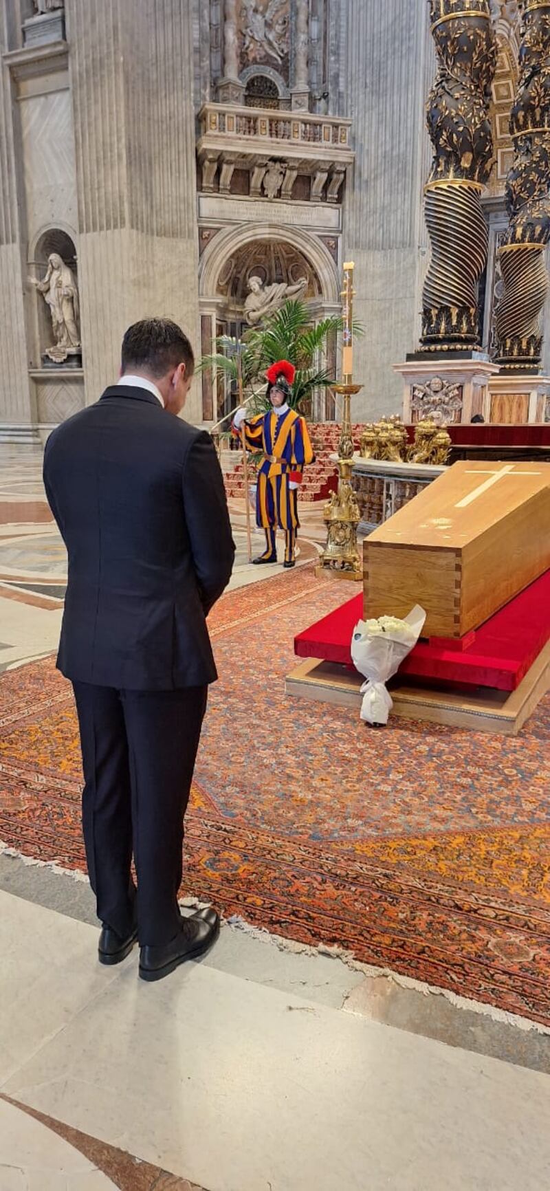 Daniel Noboa le da el último adiós al Papa Francisco