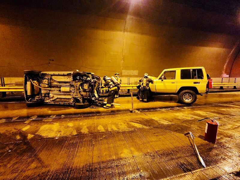 Auto se incendió en el túnel Guayasamín