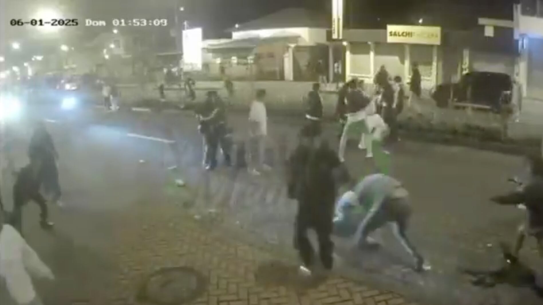 Batalla campal en el cantón Mejía