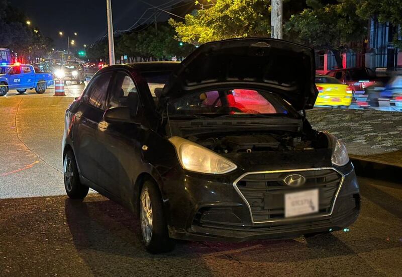 Policía abatió a terrorista que intentó secuestrar a ciudadano en Guayaquil.