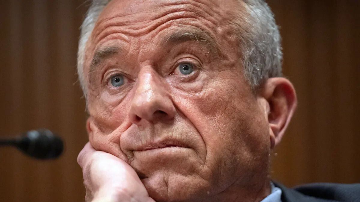 Robert F. Kennedy Jr. causa controversia tras decir que no teme al coronavirus.