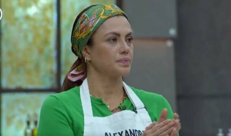 La cara de Alexandra al saber que Johanna era semifinalista (Foto: Twitter @teleamazonasec)