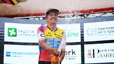 Richard Carapaz consigue un podio previo al Giro de Lombardía